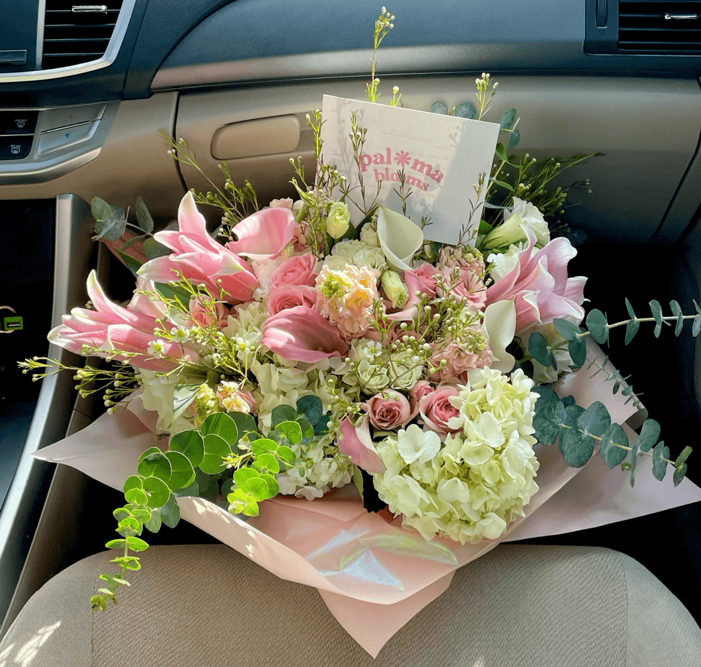 Designer's choice hand-tied bouquet